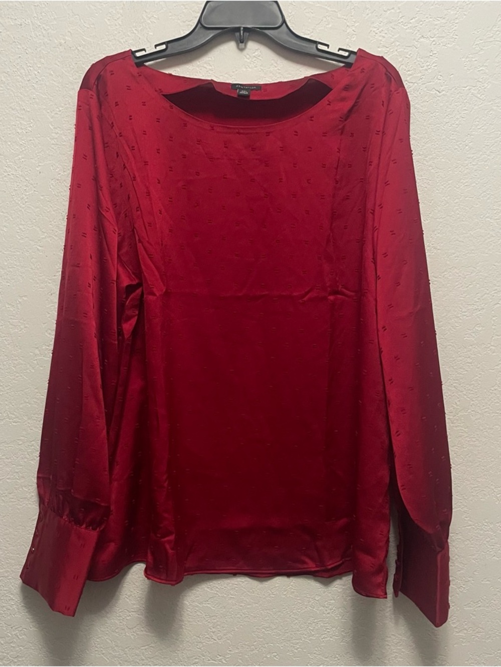 Ann Taylor Red Blouse Long Sleeve Textured Dot Holiday Valentine Workwear XXL